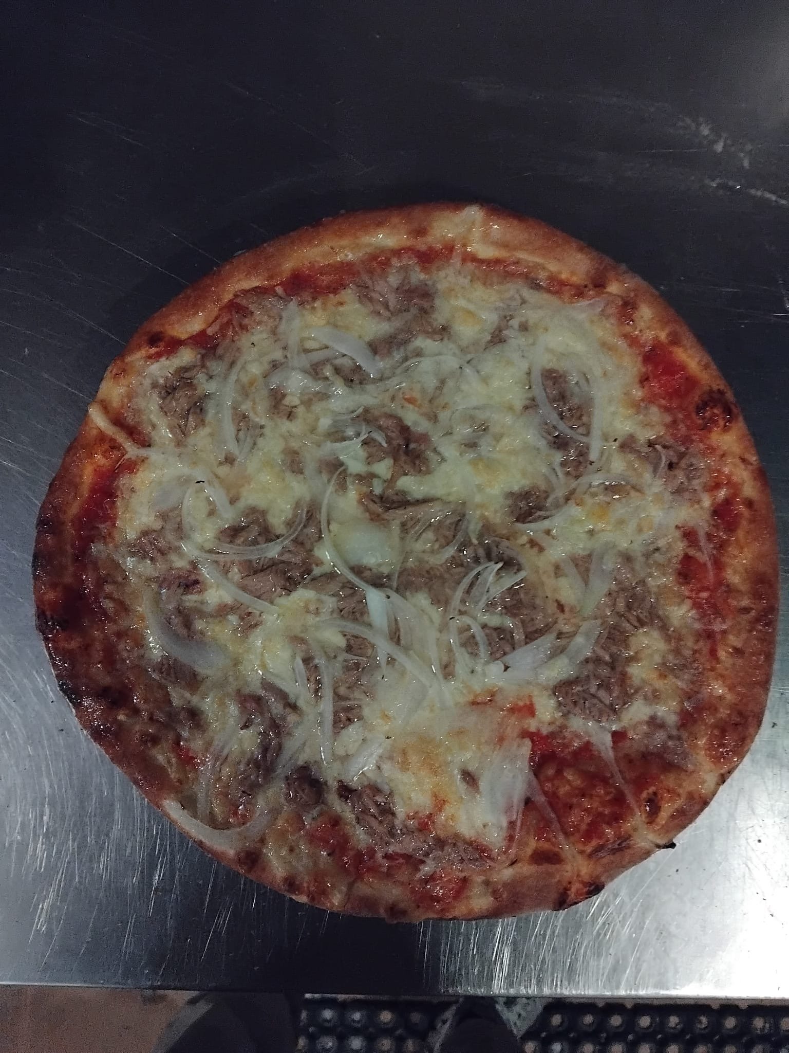Pizza Al Tonno